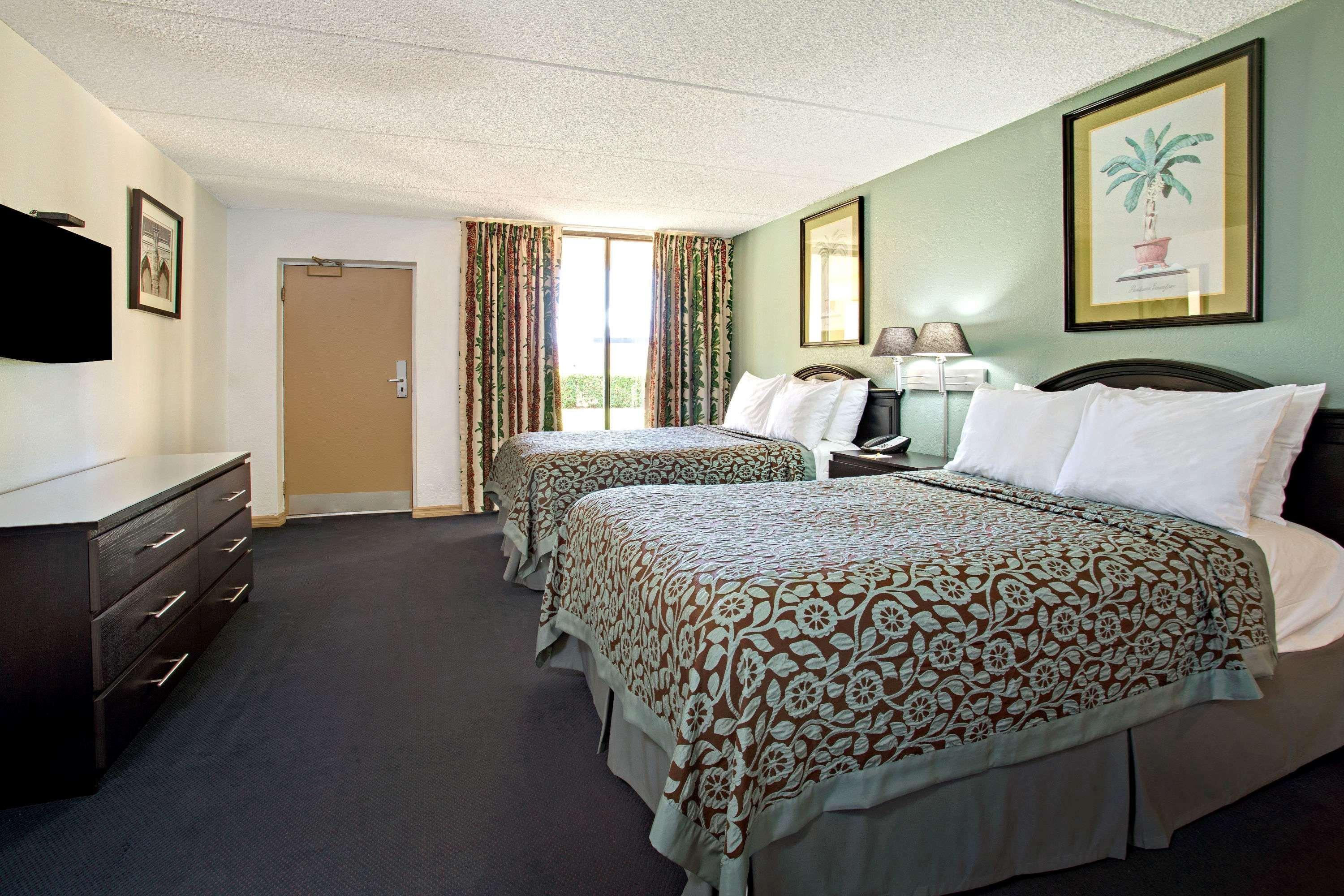 Days Inn By Wyndham Orlando Airport Florida Mall Williamsburg Buitenkant foto