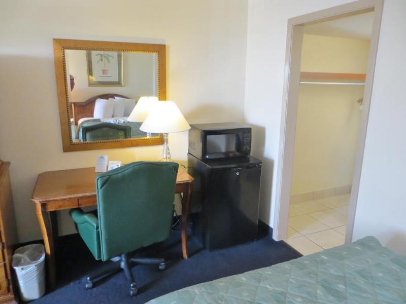 Days Inn By Wyndham Orlando Airport Florida Mall Williamsburg Buitenkant foto